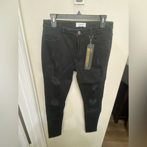 Legend London Men’s skinny ripped black denim jeans